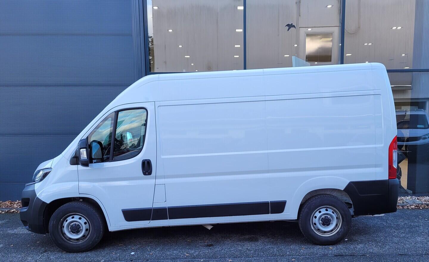 OV190V06792_12.webp_DUCATO   CR 117 kW manuál, DPH