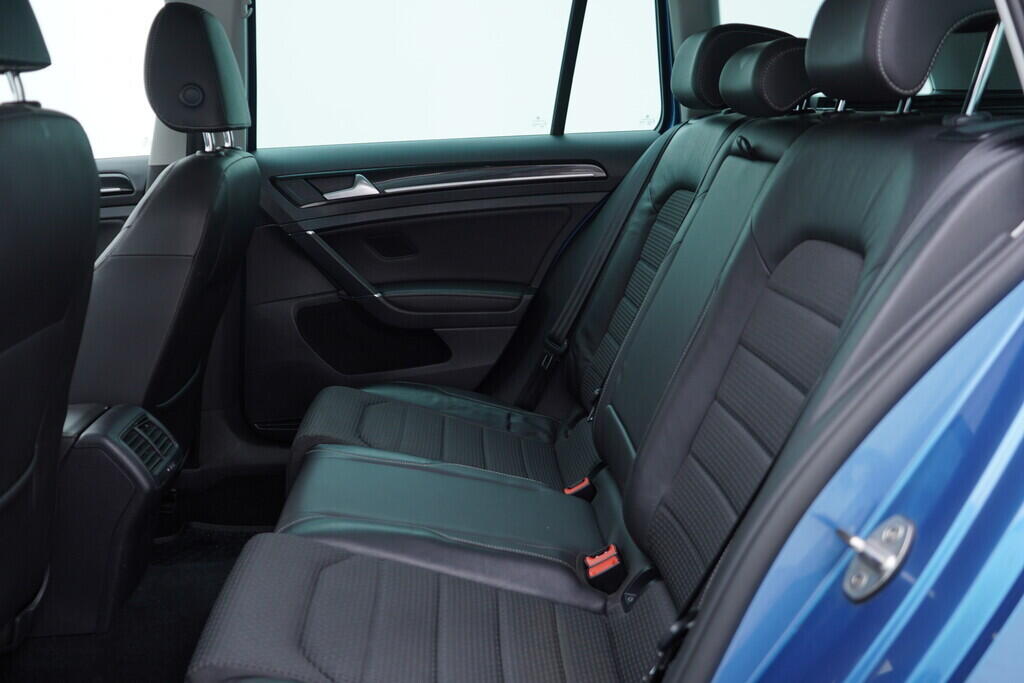 OV190V06817_36.webp_GOLF VARIANT Highline 1.4 TSI 110 kW manuál