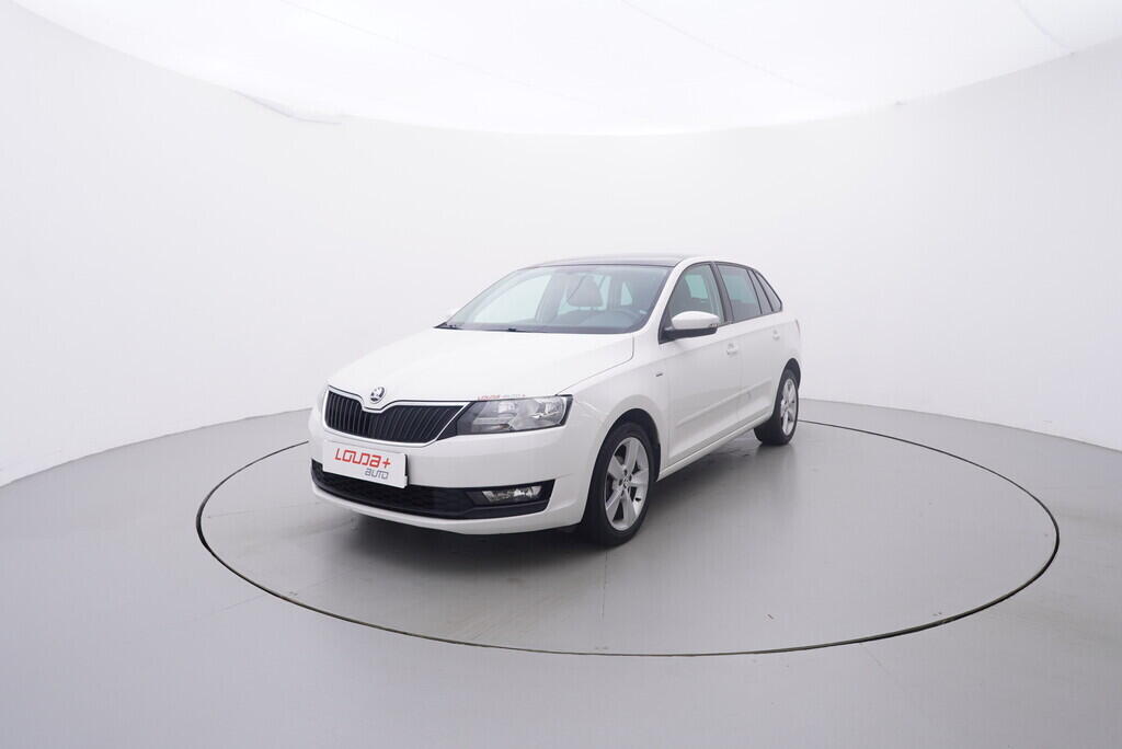 OV190V06852_10.webp_RAPID SPACEBACK Ambition 1.0 TSI 70 kW manuál