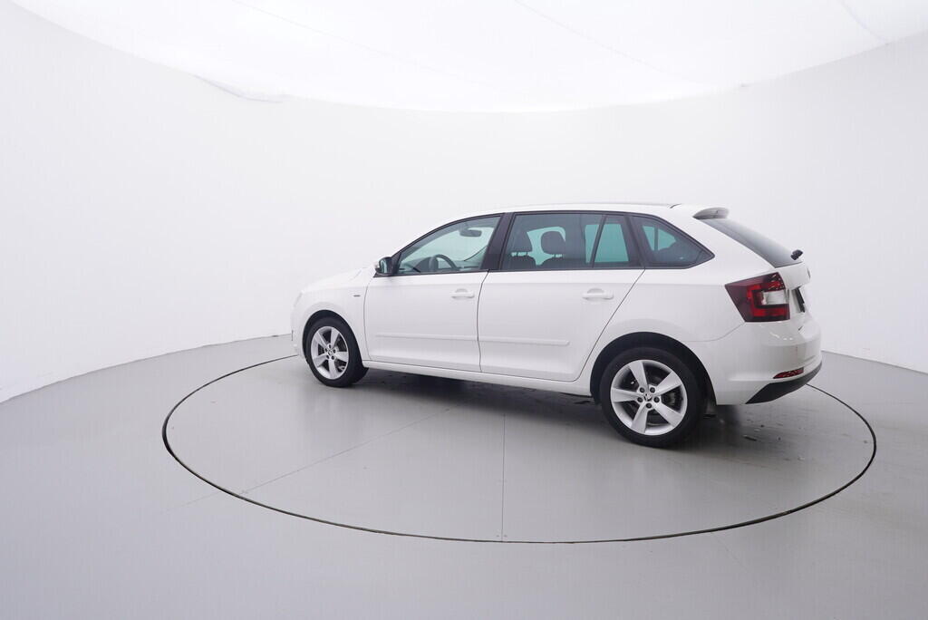 OV190V06852_12.webp_RAPID SPACEBACK Ambition 1.0 TSI 70 kW manuál