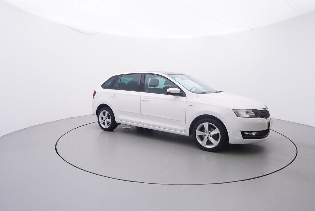 OV190V06852_16.webp_RAPID SPACEBACK Ambition 1.0 TSI 70 kW manuál