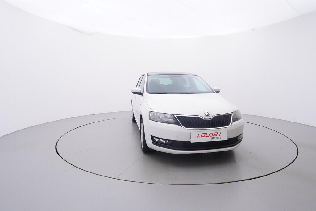 OV190V06852_17.webp_RAPID SPACEBACK Ambition 1.0 TSI 70 kW manuál