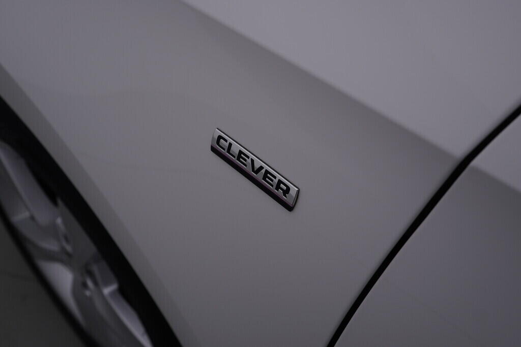 OV190V06852_38.webp_RAPID SPACEBACK Ambition 1.0 TSI 70 kW manuál