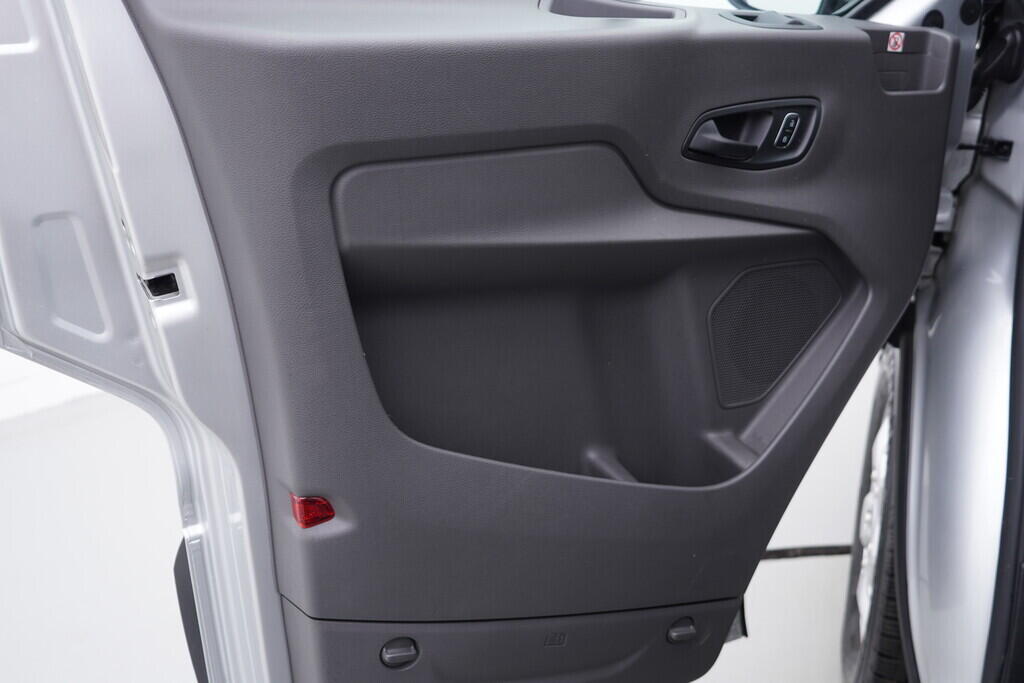 OV190V06861_19.webp_TRANSIT L3H2 2.0 TDCi 110 kW manuál, DPH