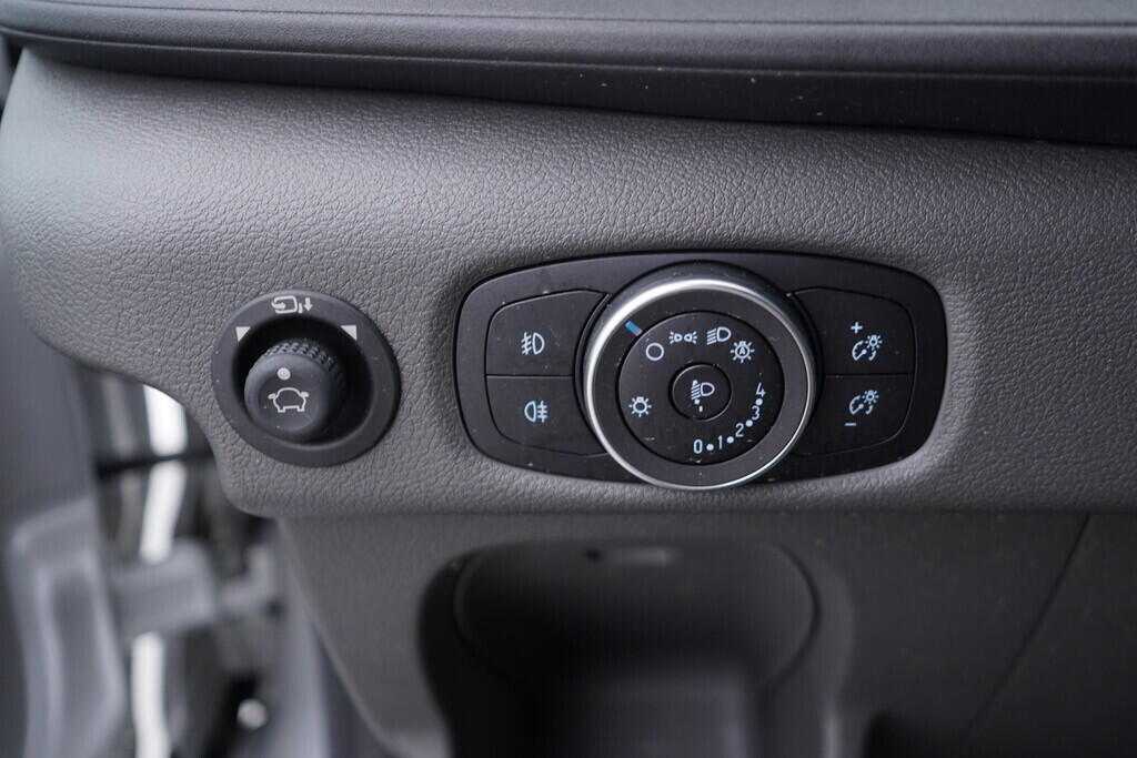 OV190V06861_24.webp_TRANSIT L3H2 2.0 TDCi 110 kW manuál, DPH