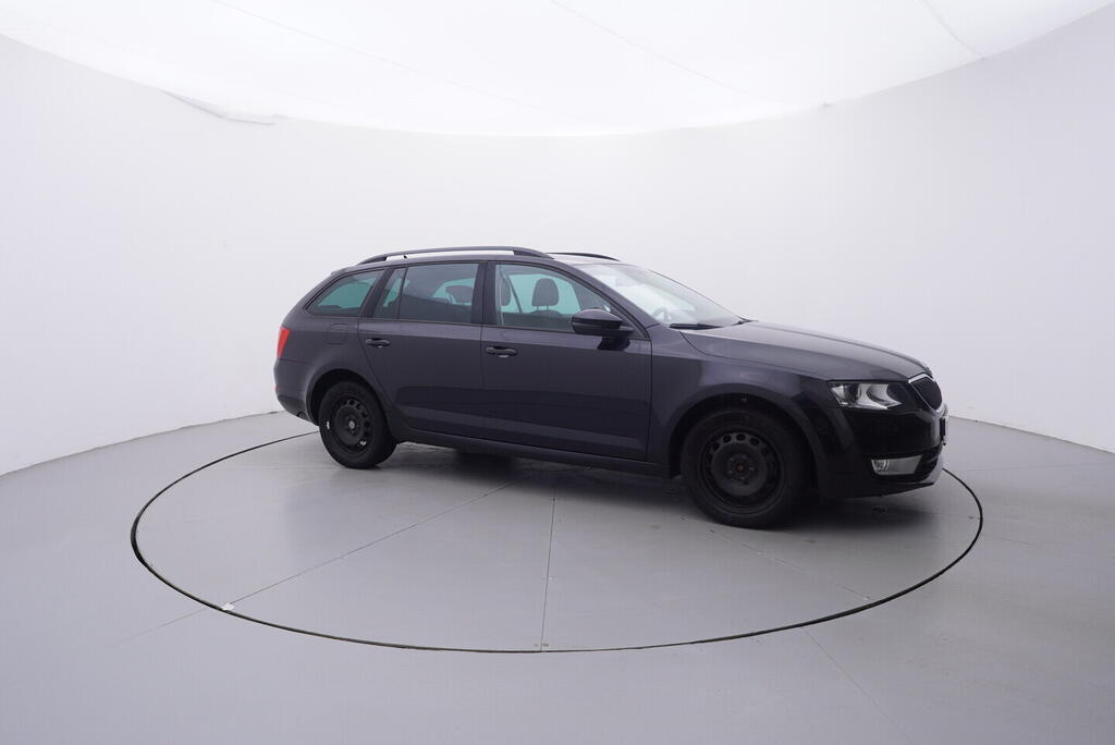 OV190V06877_16.webp_OCTAVIA Style Plus 2.0 TDI 110 kW automat