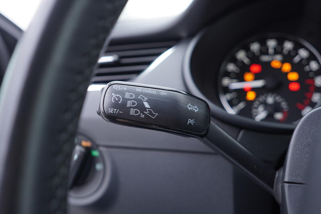 OV190V06877_24.webp_OCTAVIA Style Plus 2.0 TDI 110 kW automat