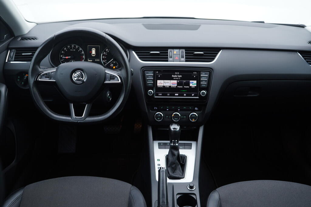 OV190V06877_26.webp_OCTAVIA Style Plus 2.0 TDI 110 kW automat