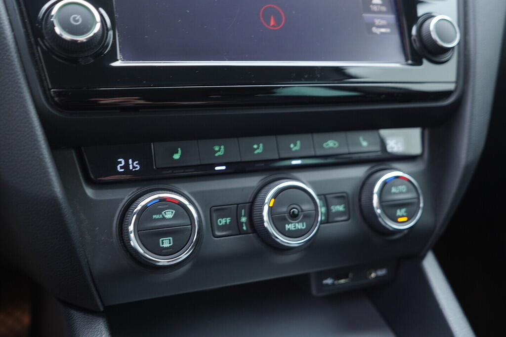 OV190V06877_32.webp_OCTAVIA Style Plus 2.0 TDI 110 kW automat