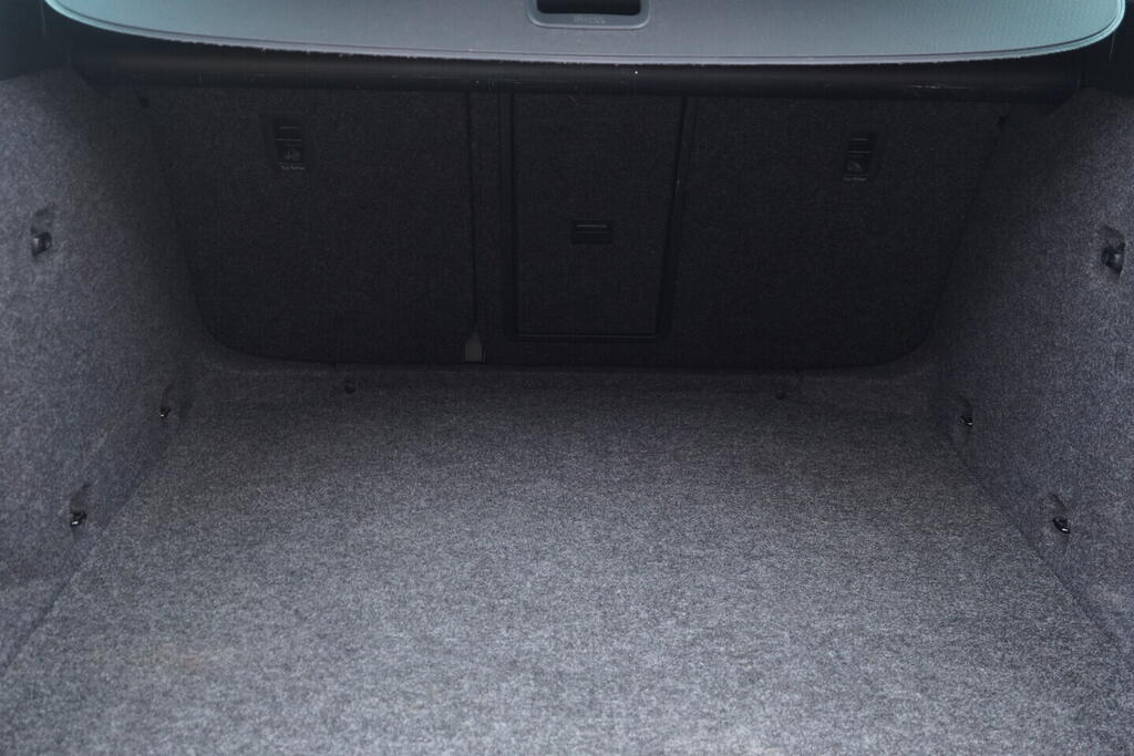 OV190V06877_38.webp_OCTAVIA Style Plus 2.0 TDI 110 kW automat