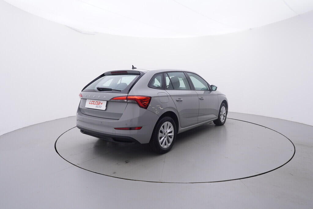 OV190V06917_14.webp_SCALA Ambition 1.0 TSI 81 kW manuál, DPH