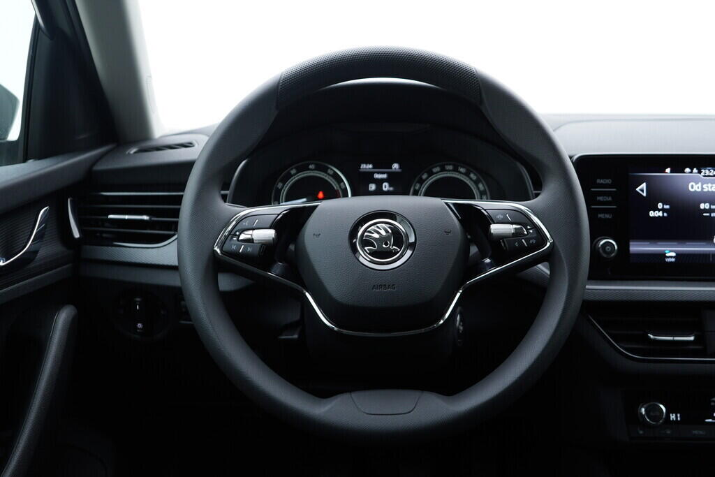 OV190V06917_29.webp_SCALA Ambition 1.0 TSI 81 kW manuál, DPH