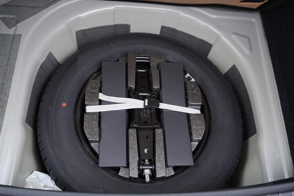 OV190V06917_43.webp_SCALA Ambition 1.0 TSI 81 kW manuál, DPH