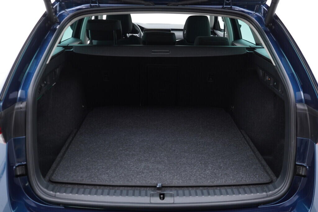 OV190V06922_42.webp_OCTAVIA Style 1.5 TSI 110 kW automat, DPH