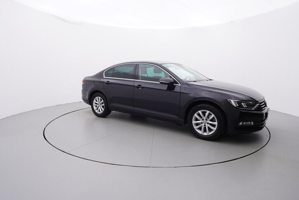 OV190V06946_16.webp_PASSAT Comfortline 1.4 TSI 110 kW manuál