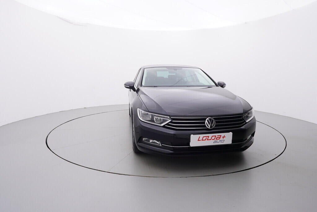 OV190V06946_17.webp_PASSAT Comfortline 1.4 TSI 110 kW manuál
