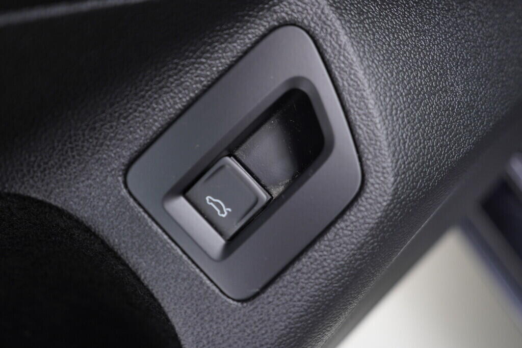 OV190V06946_22.webp_PASSAT Comfortline 1.4 TSI 110 kW manuál