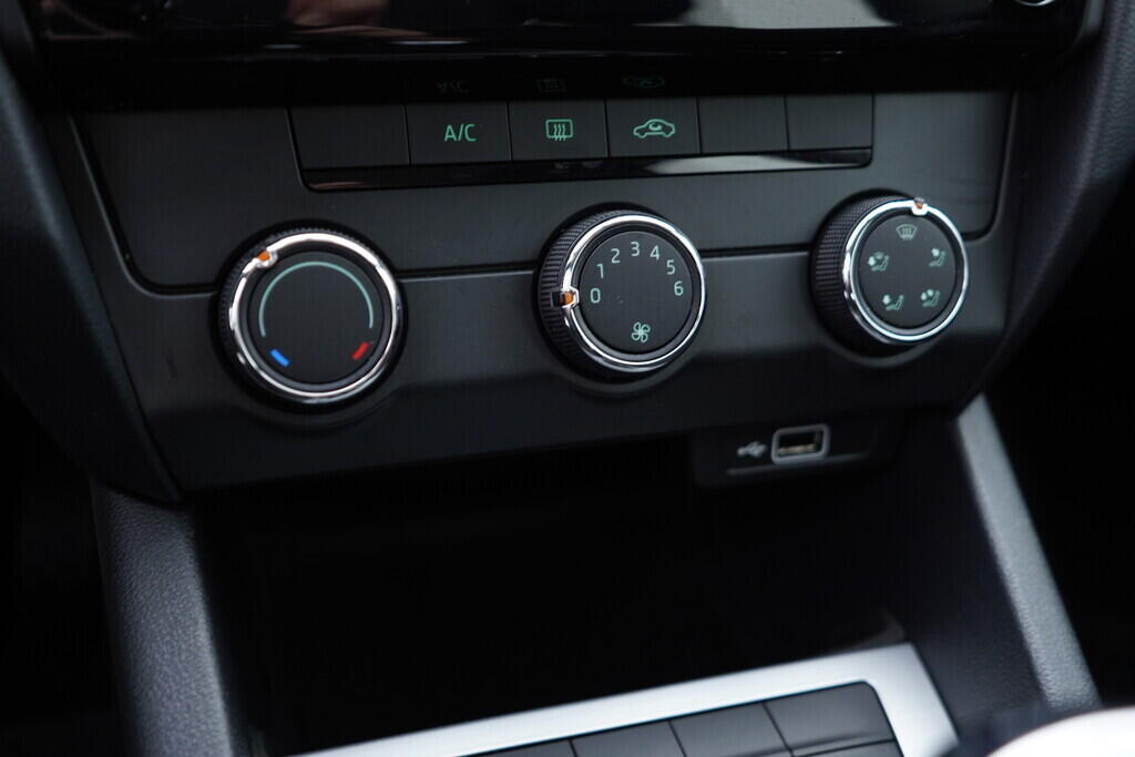 OV190V06969_29.webp_OCTAVIA Active Plus 1.5 TSI CNG 96 kW automat, DPH