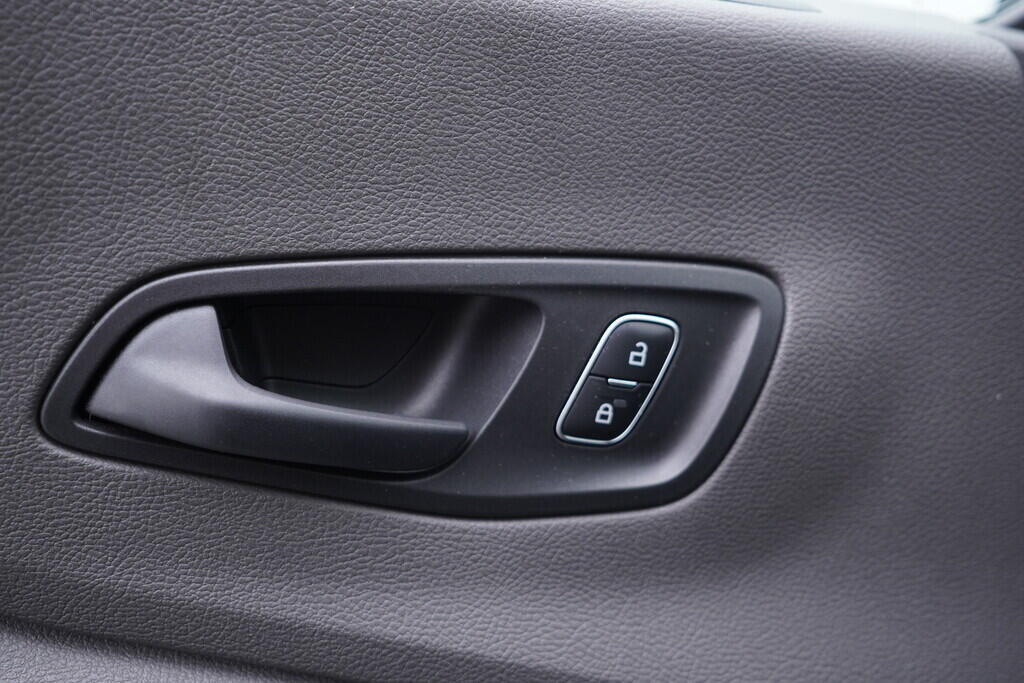 OV190V07015_21.webp_TRANSIT L3H2 2.0 TDCi 110 kW automat, DPH