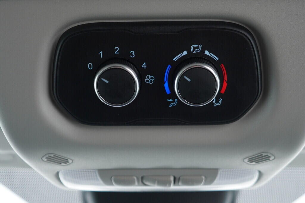 OV190V07015_34.webp_TRANSIT L3H2 2.0 TDCi 110 kW automat, DPH