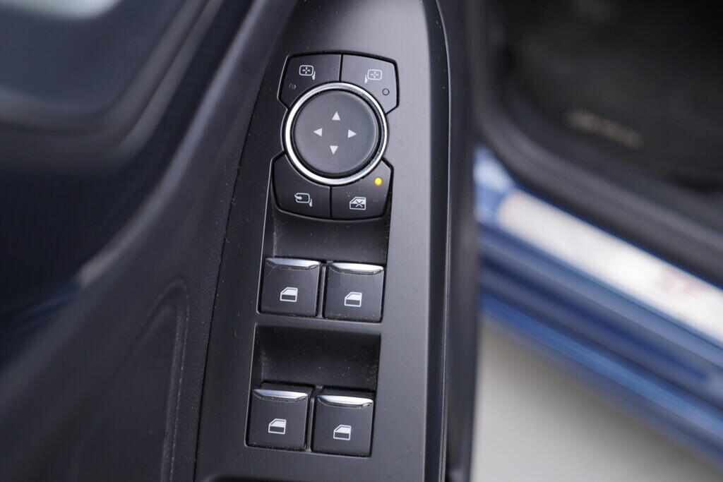 OV190V07035_20.webp_FOCUS ST Line 1.0  92 kW automat