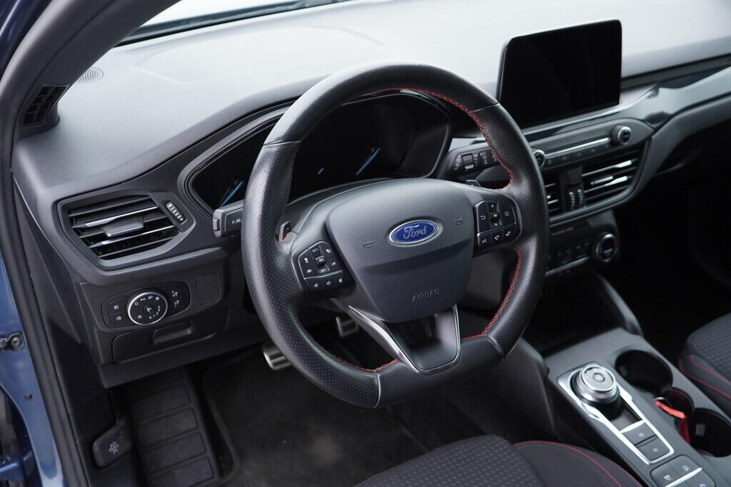 OV190V07035_21.webp_FOCUS ST Line 1.0  92 kW automat