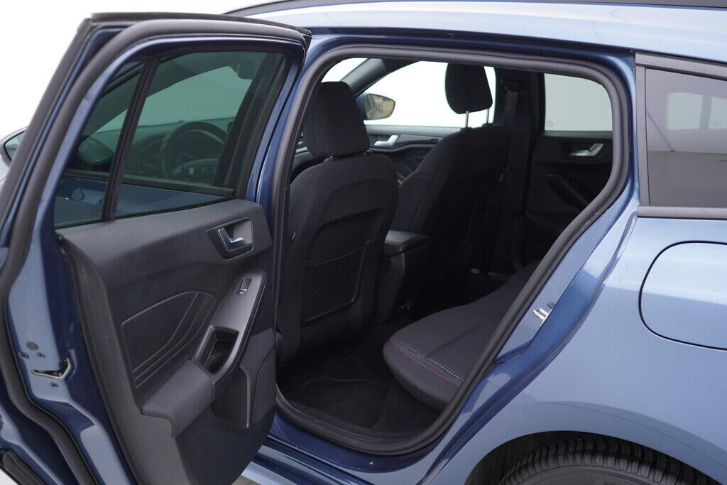 OV190V07035_41.webp_FOCUS ST Line 1.0  92 kW automat
