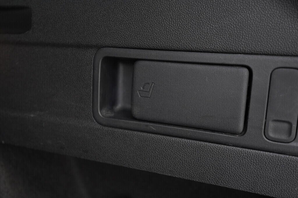 OV190V07035_44.webp_FOCUS ST Line 1.0  92 kW automat