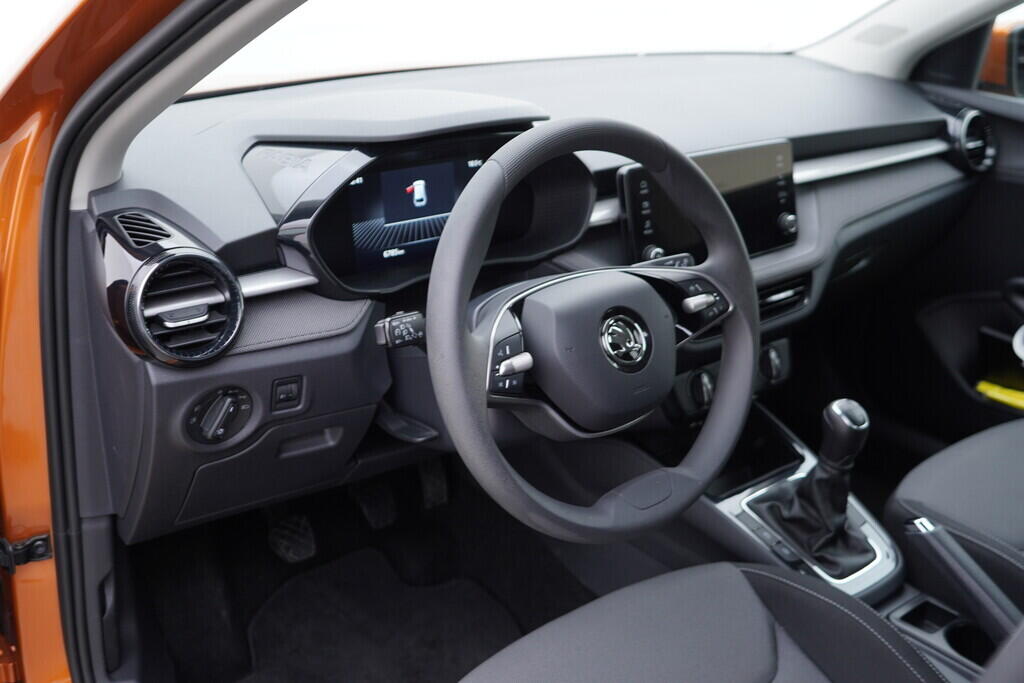 OV190V07036_21.webp_FABIA Selection 1.0 TSI 70 kW manuál, DPH