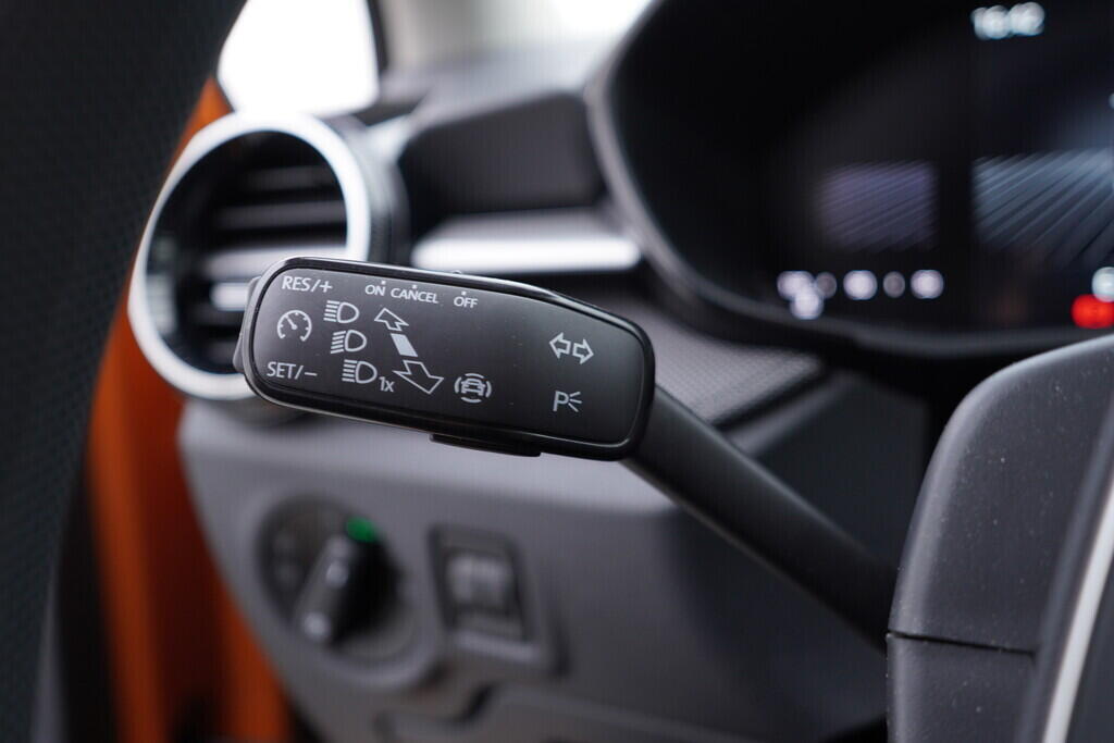 OV190V07036_23.webp_FABIA Selection 1.0 TSI 70 kW manuál, DPH