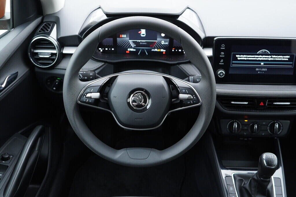 OV190V07036_26.webp_FABIA Selection 1.0 TSI 70 kW manuál, DPH