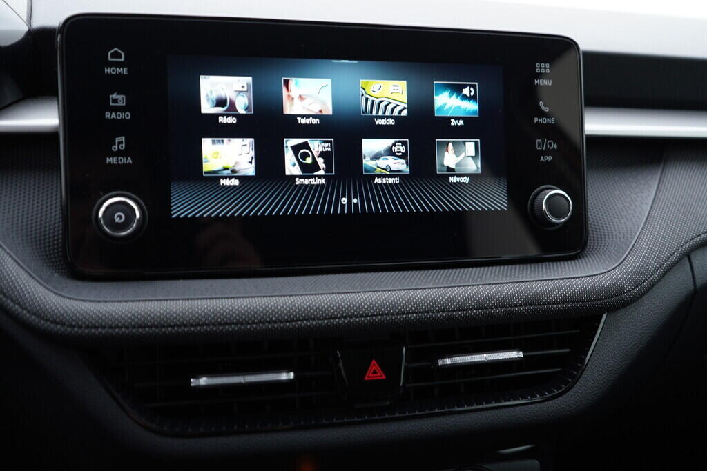 OV190V07036_27.webp_FABIA Selection 1.0 TSI 70 kW manuál, DPH