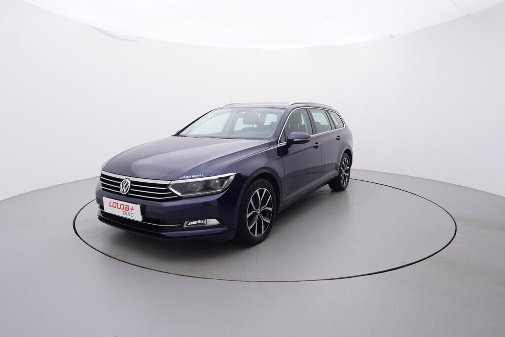 OV190V07079_10.webp_PASSAT VARIANT Comfortline 2.0 TDI 110 kW manuál