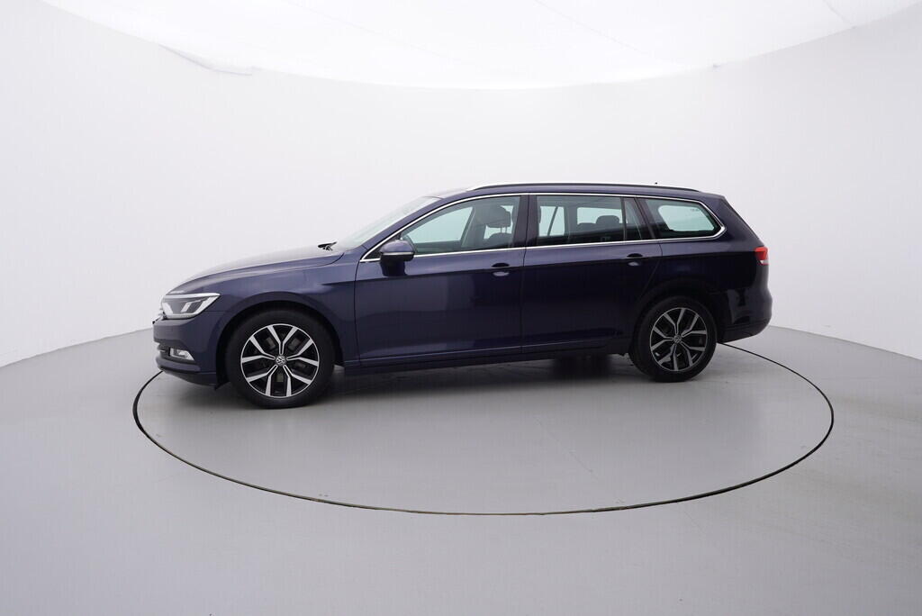 OV190V07079_11.webp_PASSAT VARIANT Comfortline 2.0 TDI 110 kW manuál
