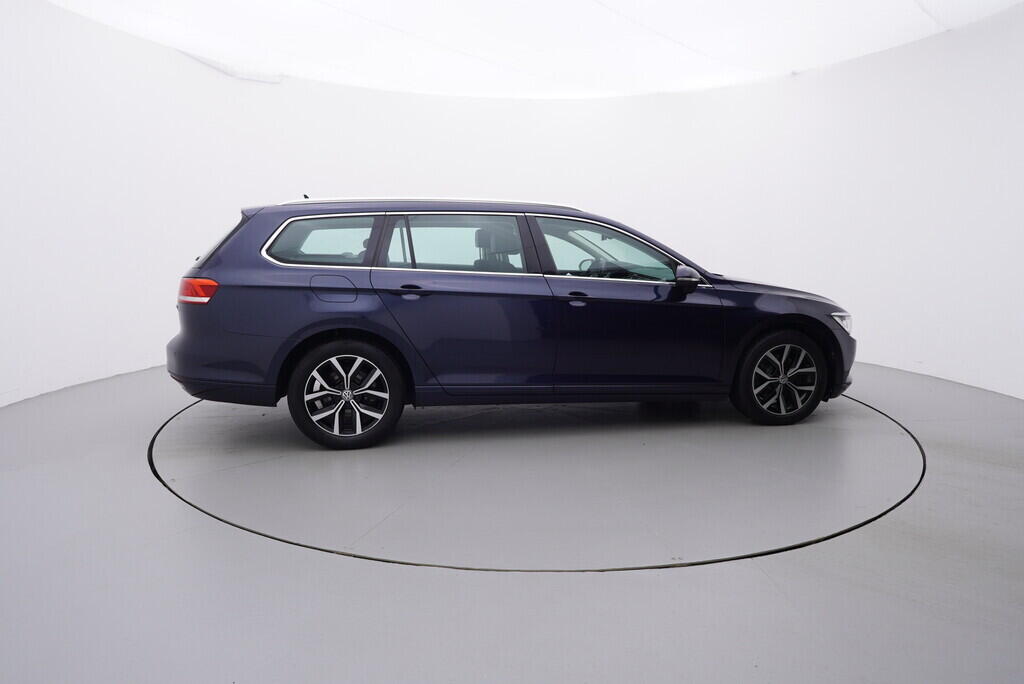OV190V07079_15.webp_PASSAT VARIANT Comfortline 2.0 TDI 110 kW manuál