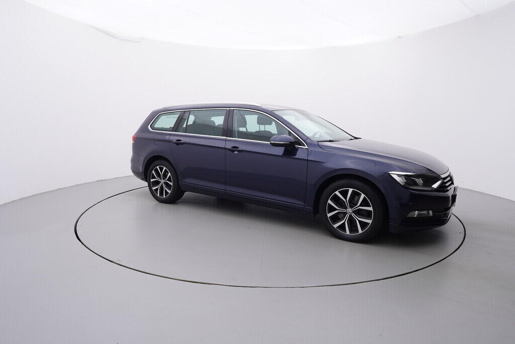 OV190V07079_16.webp_PASSAT VARIANT Comfortline 2.0 TDI 110 kW manuál
