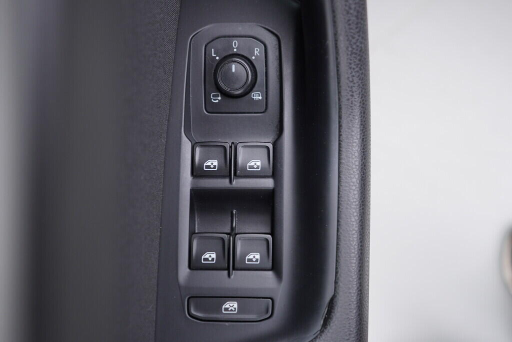 OV190V07079_20.webp_PASSAT VARIANT Comfortline 2.0 TDI 110 kW manuál