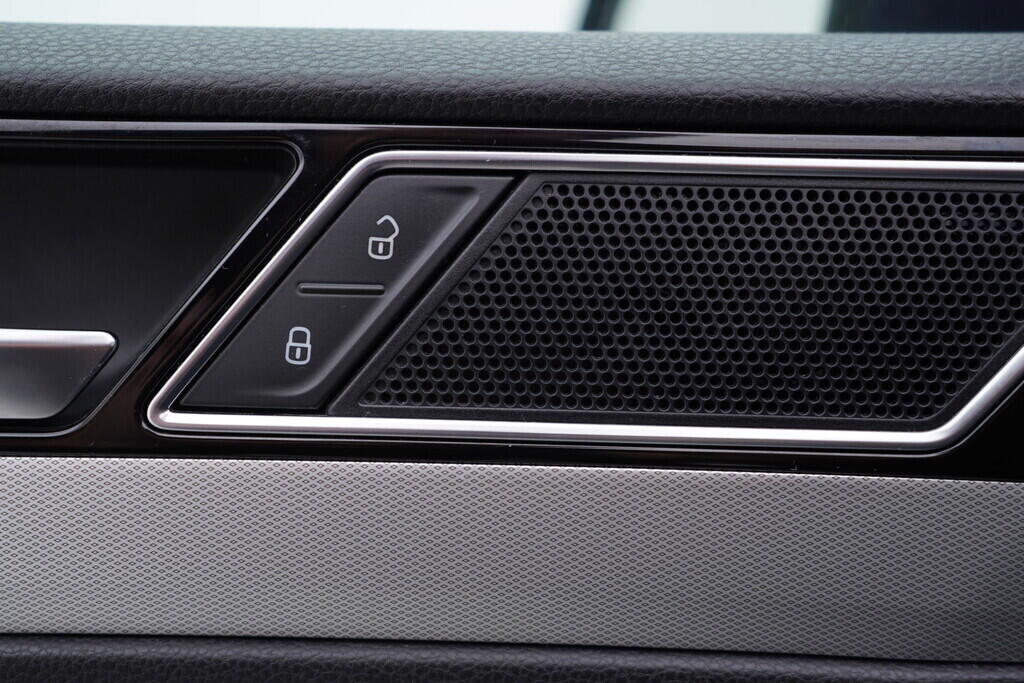 OV190V07079_22.webp_PASSAT VARIANT Comfortline 2.0 TDI 110 kW manuál
