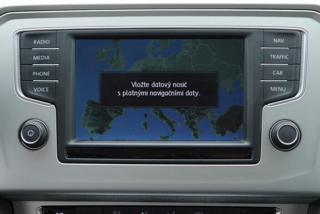 OV190V07079_33.webp_PASSAT VARIANT Comfortline 2.0 TDI 110 kW manuál