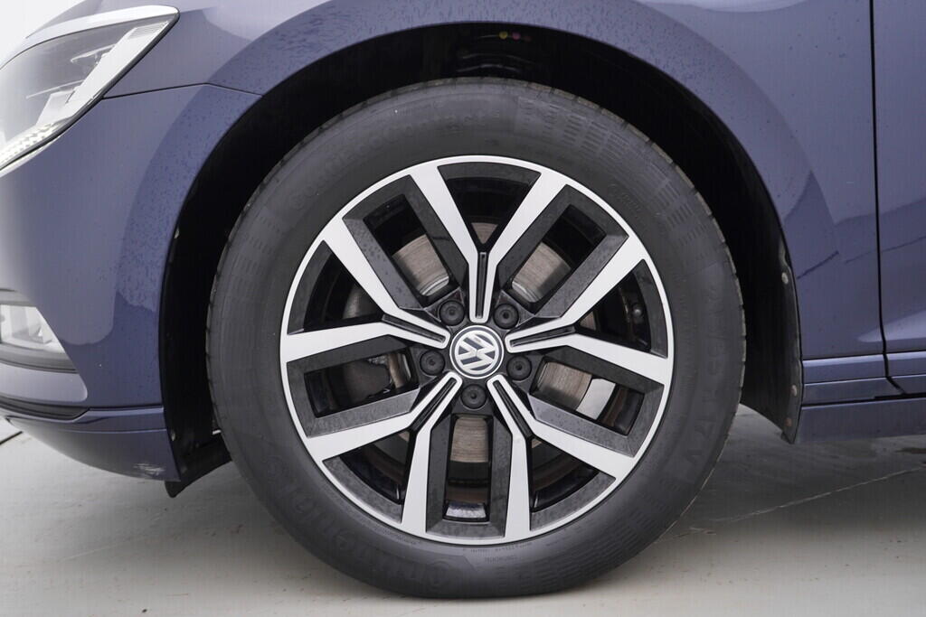 OV190V07079_42.webp_PASSAT VARIANT Comfortline 2.0 TDI 110 kW manuál