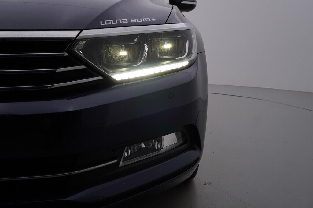 OV190V07079_43.webp_PASSAT VARIANT Comfortline 2.0 TDI 110 kW manuál