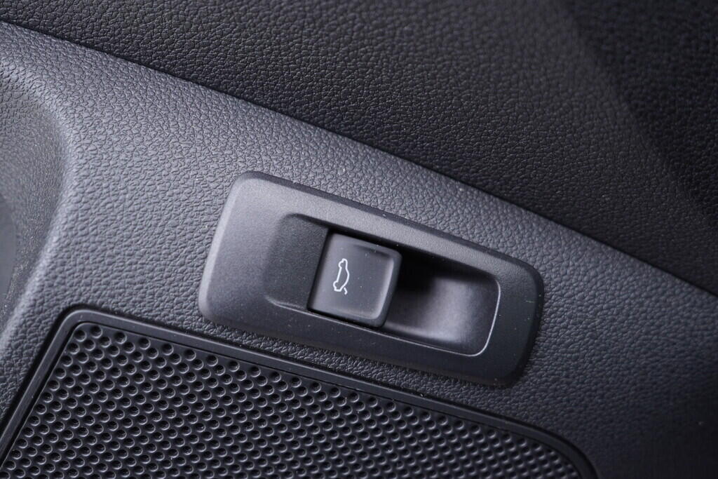 OV190V07131_21.webp_KAROQ SportLine 1.5 TSI 110 kW manuál, DPH