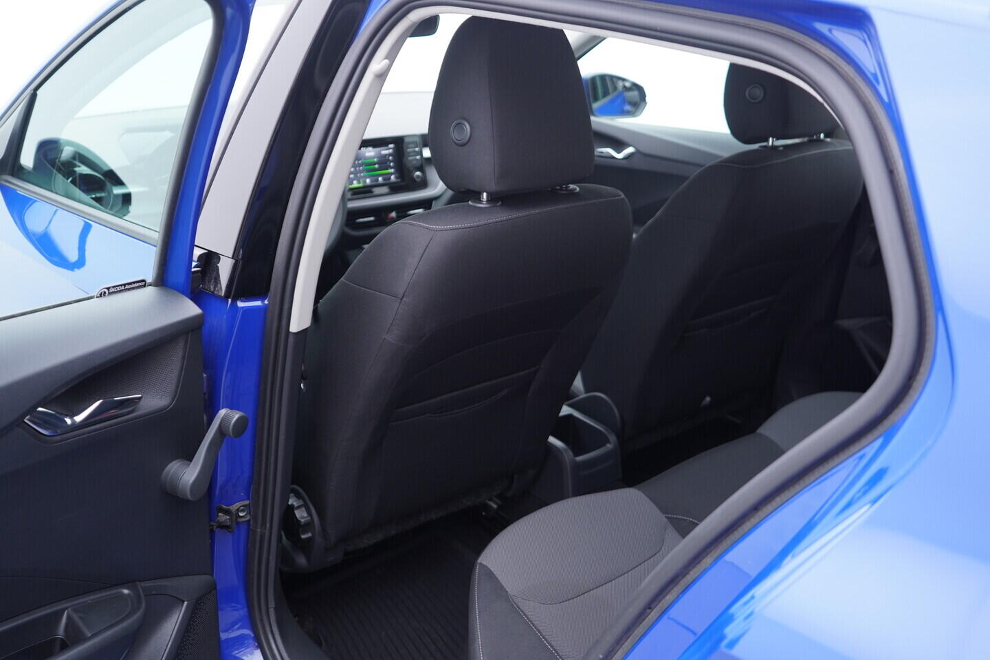 OV190V07133_34.webp_FABIA Ambition 1.0 MPI 59 kW manuál, DPH