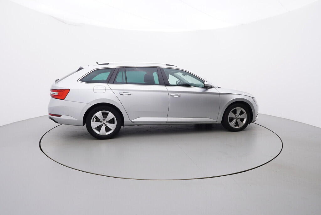 OV190V07261_15.webp_SUPERB Bussines 2.0 TDI 110 kW automat, DPH