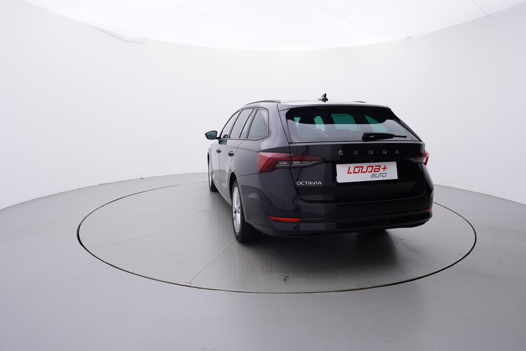 OV190V07262_13.webp_OCTAVIA Style 1.0 TSI 81 kW manuál, DPH