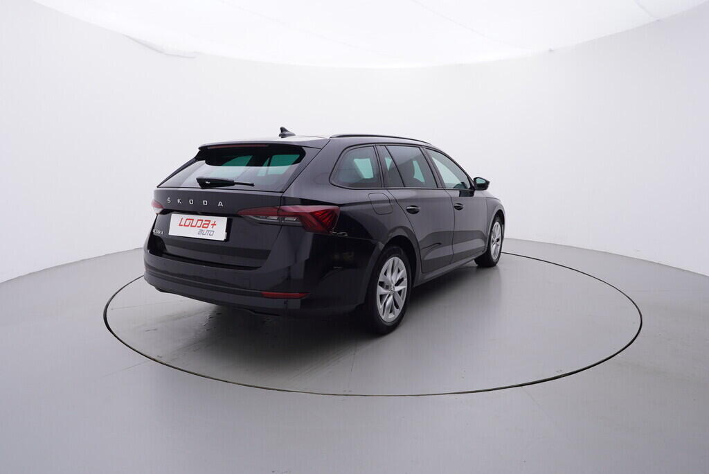 OV190V07262_14.webp_OCTAVIA Style 1.0 TSI 81 kW manuál, DPH