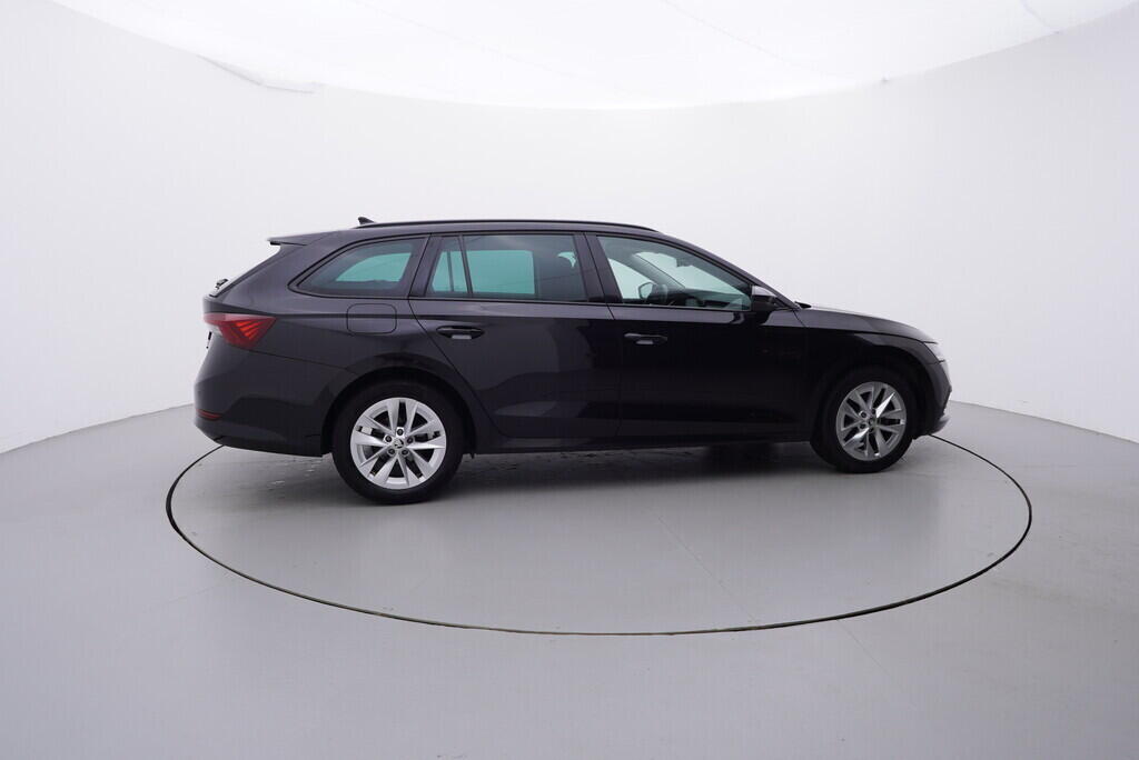 OV190V07262_15.webp_OCTAVIA Style 1.0 TSI 81 kW manuál, DPH