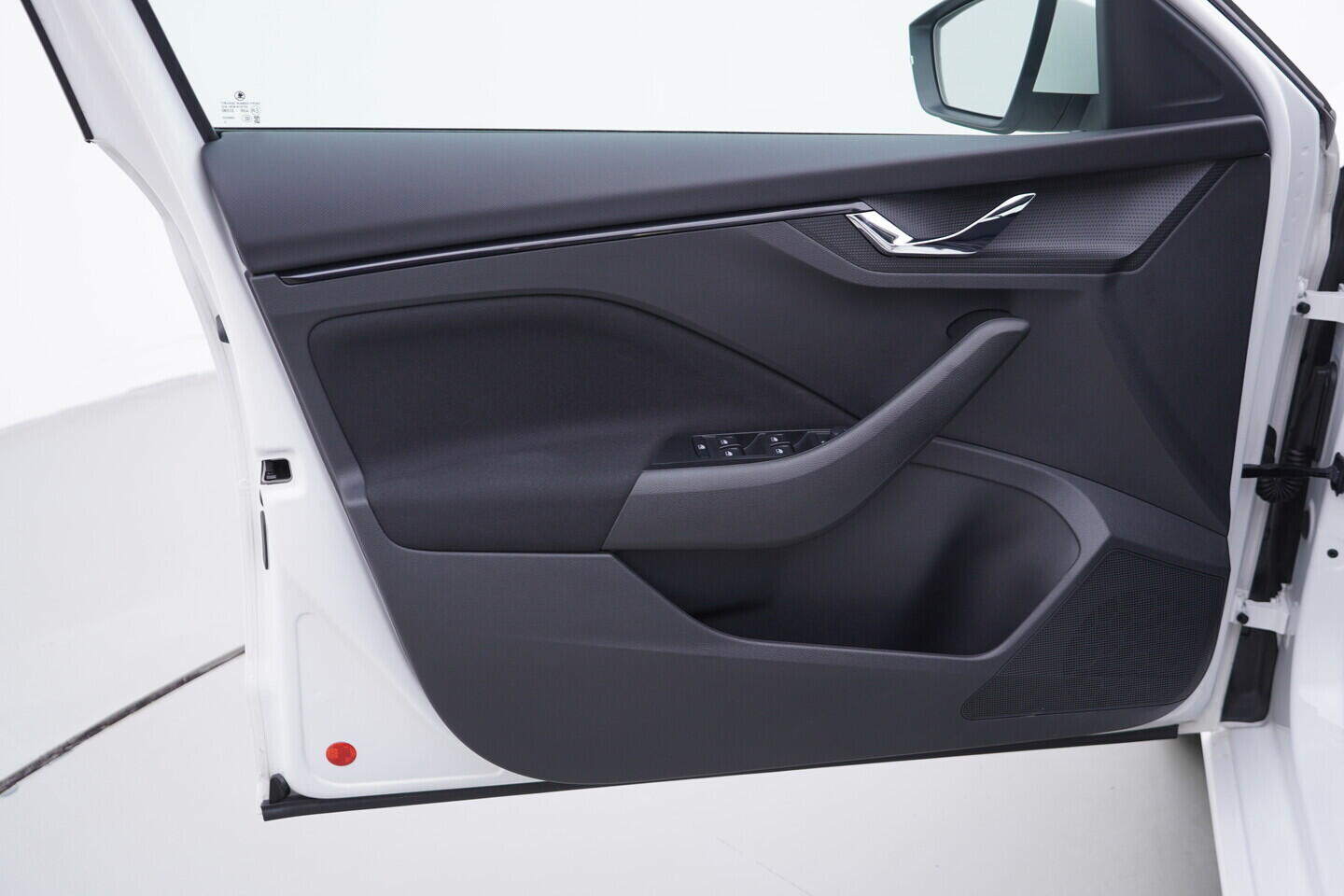 OV190V07309_19.webp_SCALA Ambition 1.5 TSI 110 kW manuál, DPH