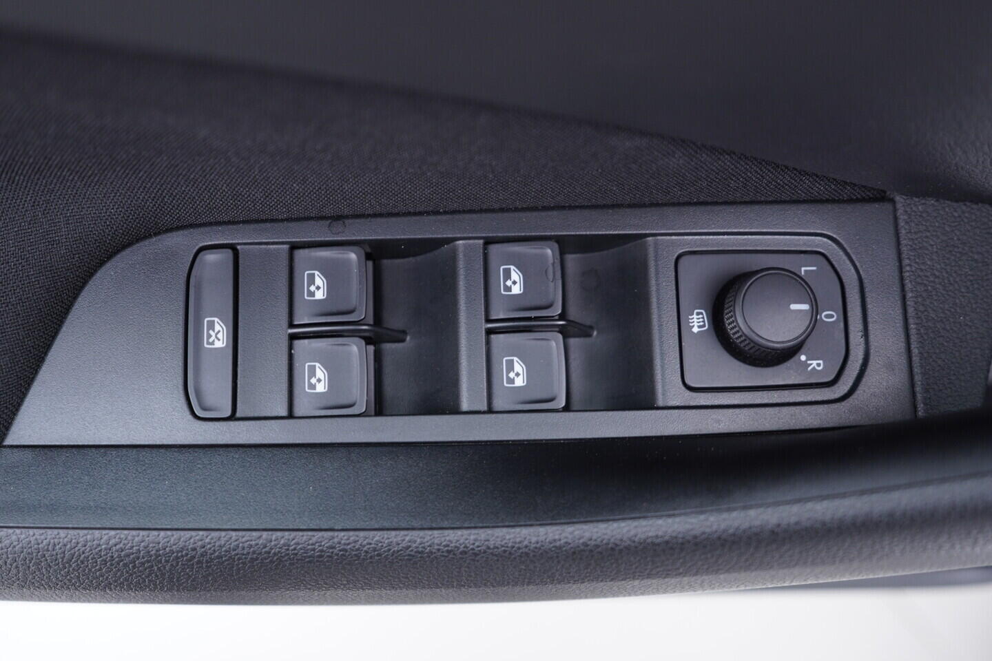 OV190V07309_20.webp_SCALA Ambition 1.5 TSI 110 kW manuál, DPH