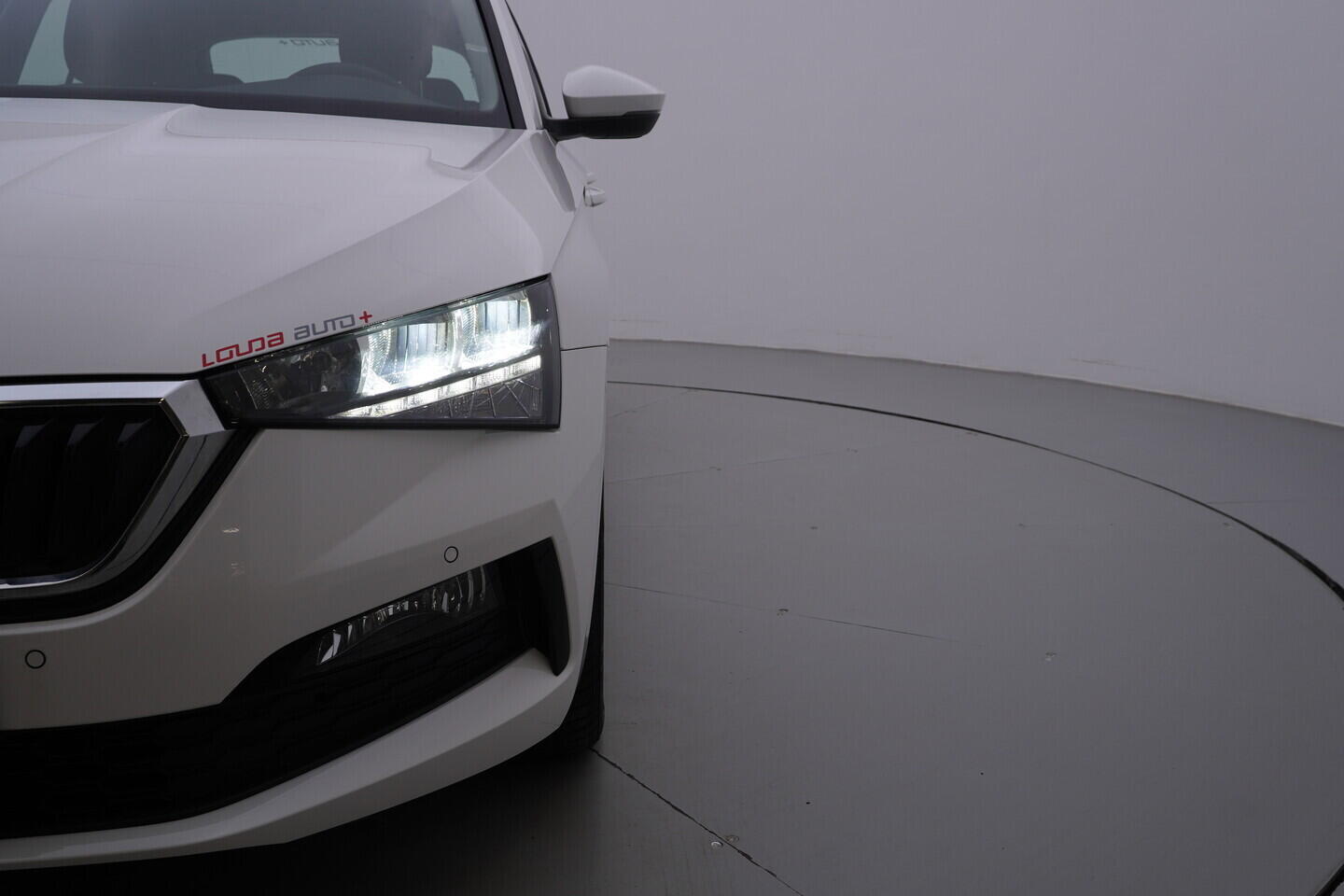 OV190V07309_40.webp_SCALA Ambition 1.5 TSI 110 kW manuál, DPH